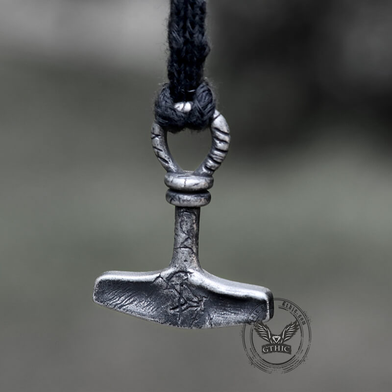Retro Thor's Hammer Stainless Steel Viking Pendant